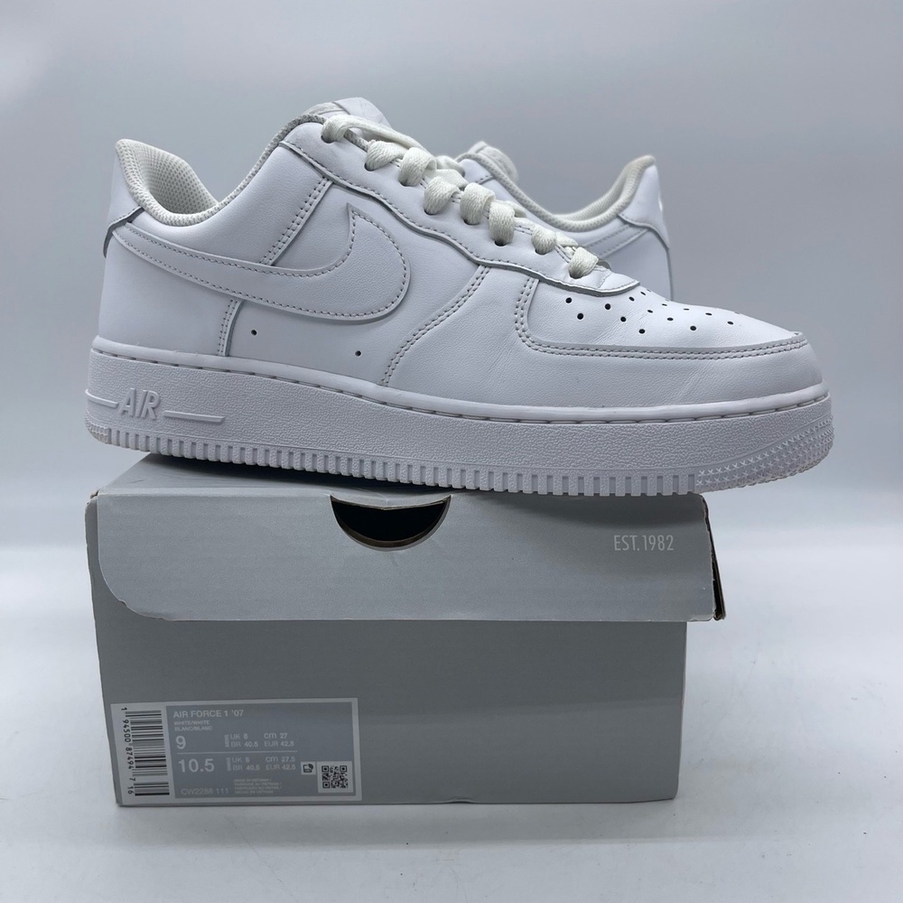 Nike Air Force 1 '07 Low CW2288-111 Men's Size 9 Shoes Triple White Sneakers